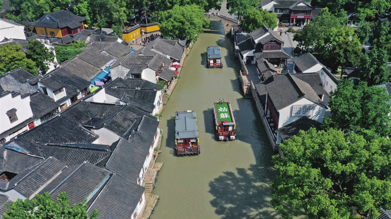 枫桥泛舟沉浸式赏姑苏风光