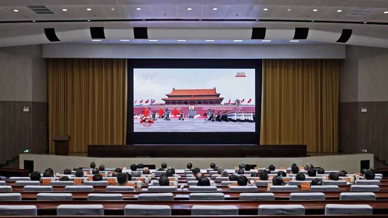 苏州市领导集中收看纪念中国人民抗日战争暨世界反法西斯战争胜利80周年大会